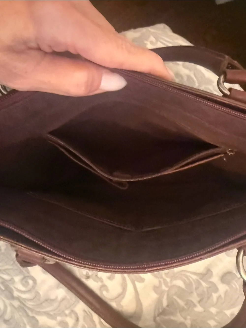 Etienne Aigner stylish burgundy